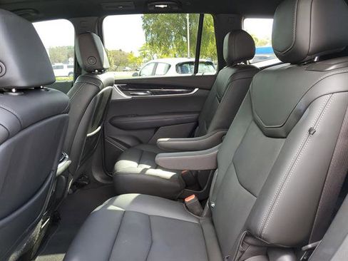 Certified 2023 Cadillac XT6 Premium Luxury image 14