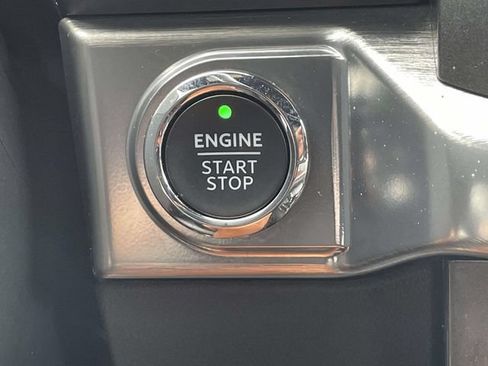 Used 2023 Ford F150 Lariat AWD/4WD image 18