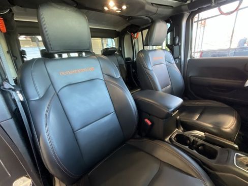 Used 2022 Jeep Gladiator Mojave w/ Cold Weather Group image 21