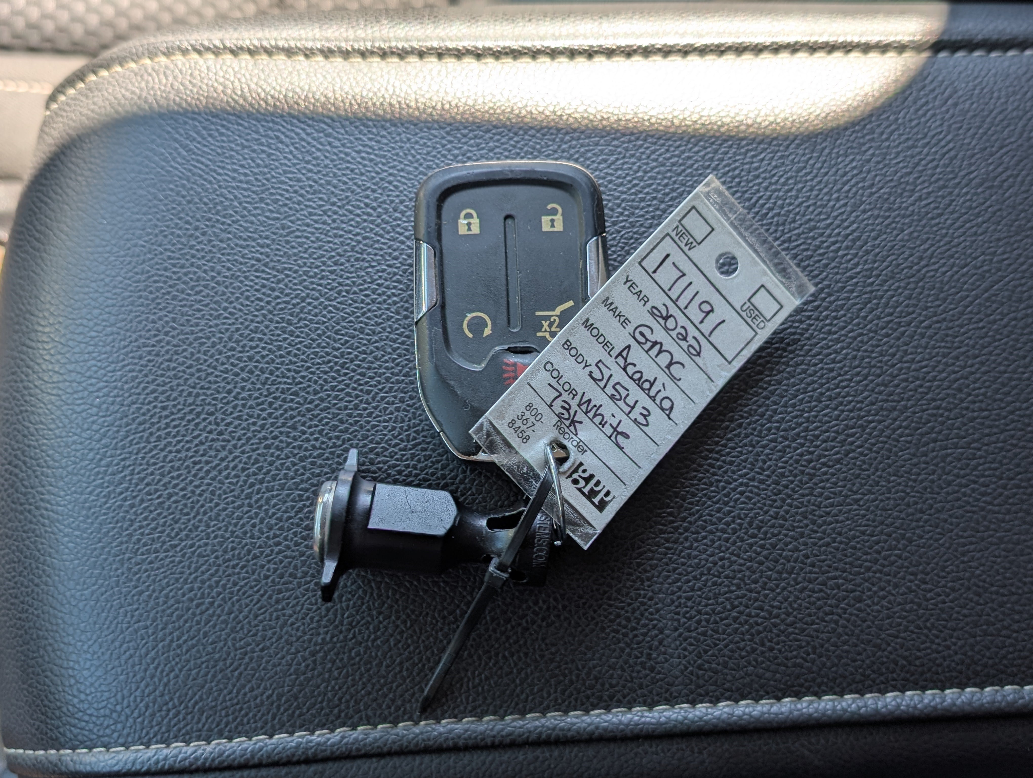 Used 2022 GMC Acadia SLE w/ Driver Convenience Package FWD image 36
