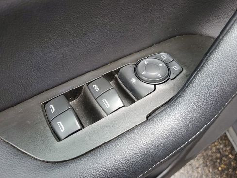 Used 2020 Chevrolet Blazer LT image 22