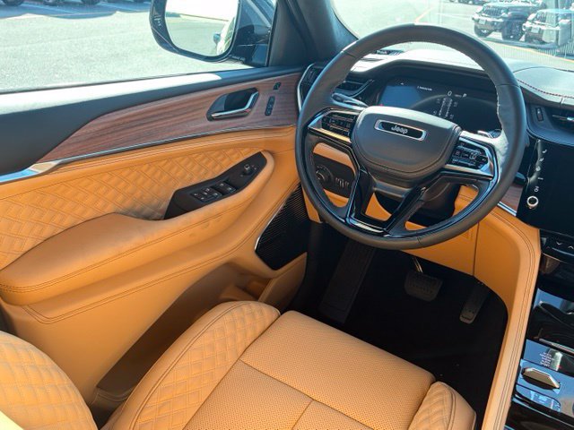 New 2027 Jeep Grand Cherokee Summit AWD/4WD image 32