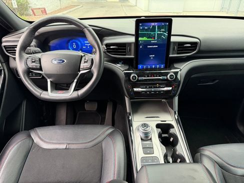 Used 2023 Ford Explorer ST w/ Equipment Group 401A image 7