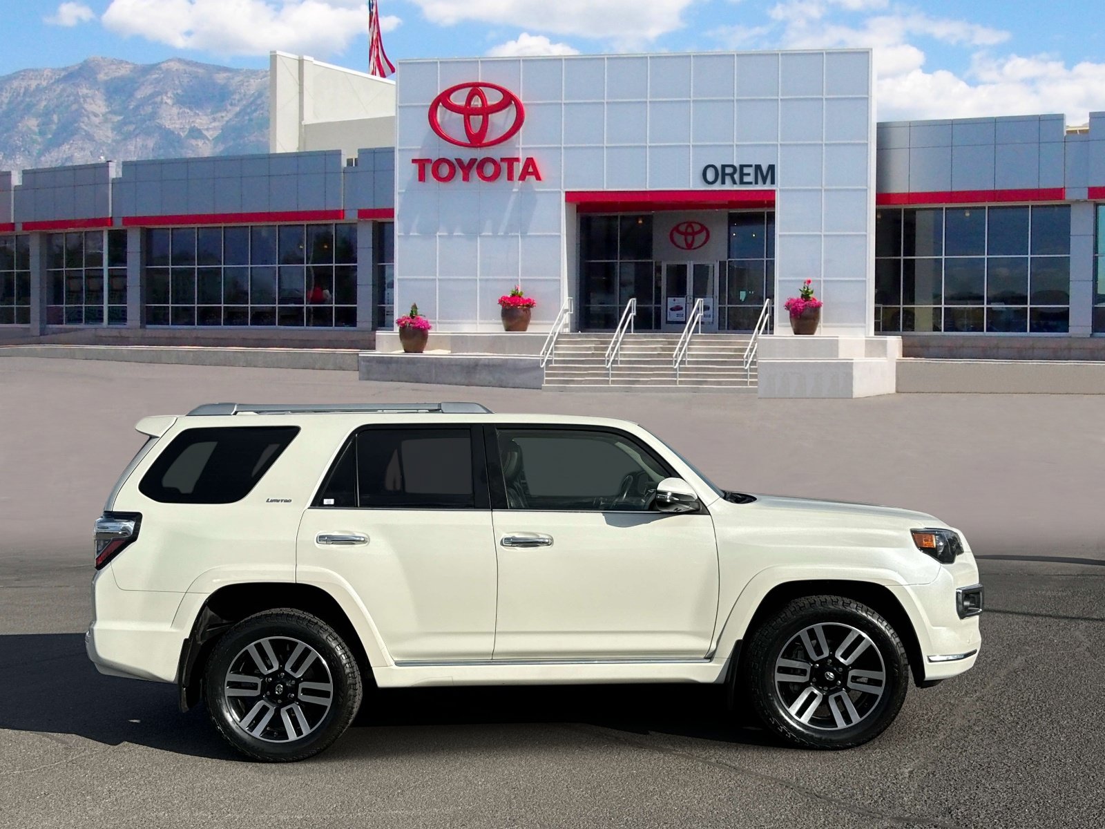 Used 2023 Toyota 4Runner Limited AWD/4WD image 3