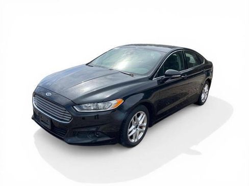 Used 2014 Ford Fusion SE w/ Equipment Group 202A image 1