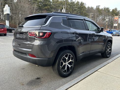 Certified 2024 Jeep Compass Limited AWD/4WD image 10