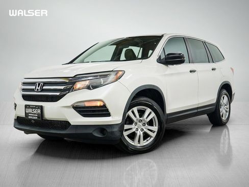Used 2016 Honda Pilot LX image 1