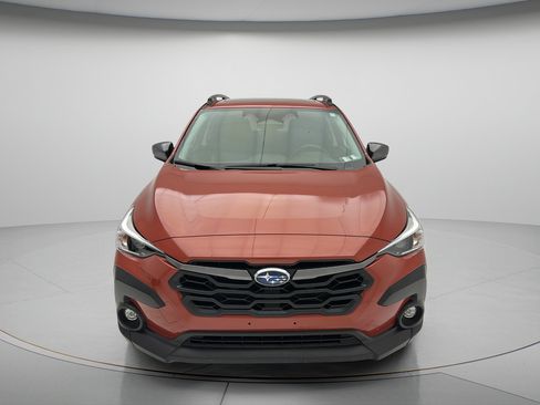 Used 2025 Subaru Crosstrek 2.5i Premium AWD/4WD image 2
