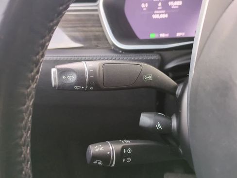 Used 2016 Tesla Model X 90D image 27