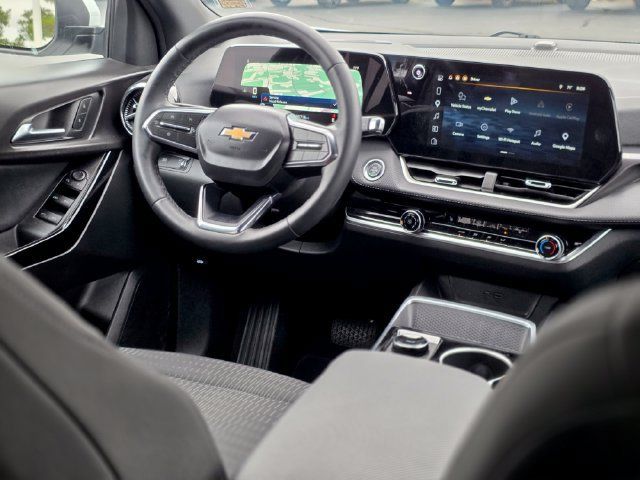 Used 2026 Chevrolet Equinox LT FWD image 37