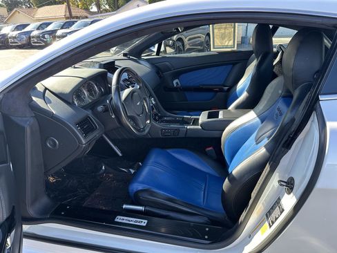 Used 2016 Aston Martin V8 Vantage S image 22