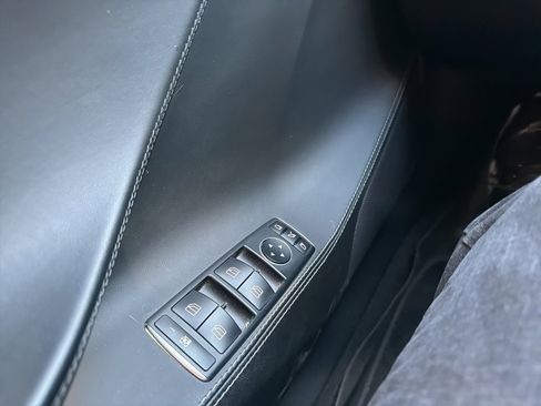 Used 2020 Tesla Model S Long Range image 18