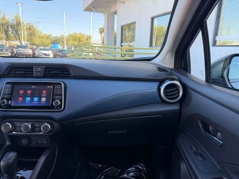 Used 2025 Nissan Versa SV image 33