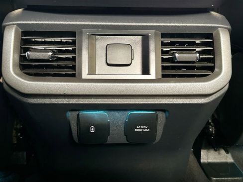Used 2023 Ford F150 Lariat AWD/4WD image 29