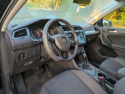 Used 2019 Volkswagen Tiguan S w/ Driver Assistance Package FWD image 7