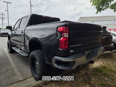 Used 2019 Chevrolet Silverado 1500 LT w/ All-Star Edition AWD/4WD image 4