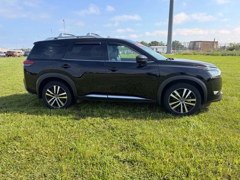 Certified 2023 Nissan Pathfinder Platinum AWD/4WD image 3