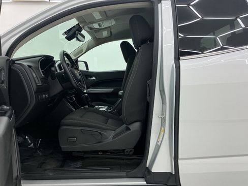 Used 2018 Chevrolet Colorado LT w/ LT Convenience Package AWD/4WD image 14