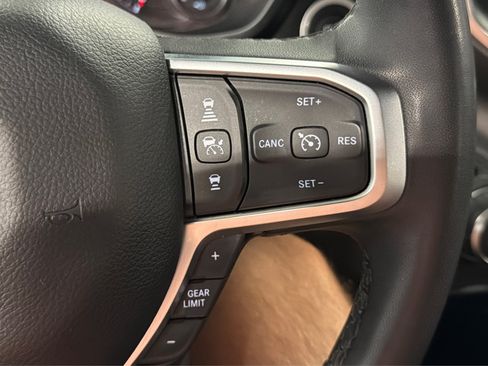 Used 2025 RAM 1500 Big Horn AWD/4WD image 25