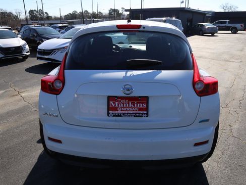 Used 2014 Nissan Juke S image 4