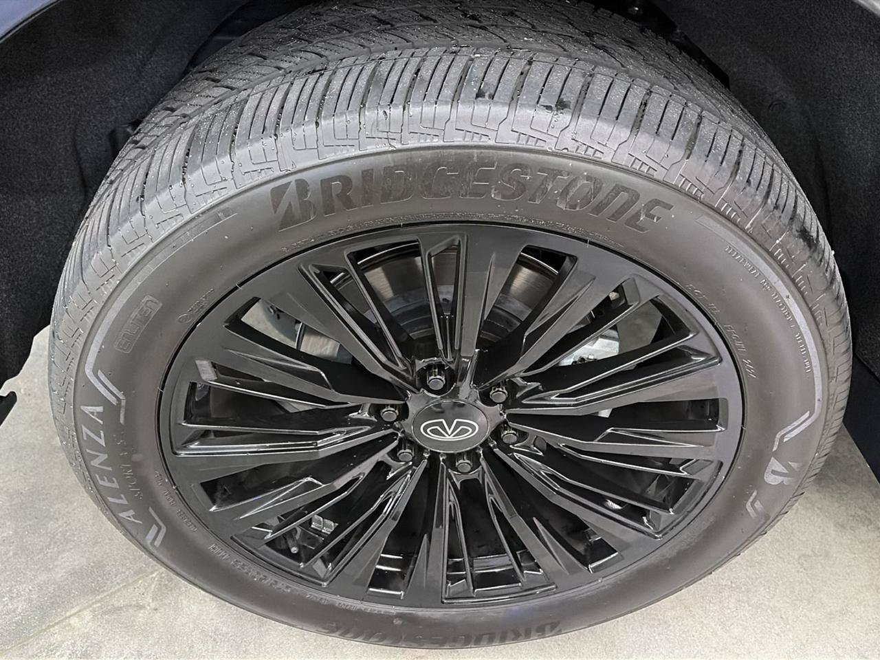 Used 2025 INFINITI QX80 Luxe RWD image 30