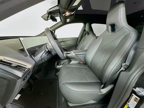 Used 2026 BMW iX xDrive60 image 16