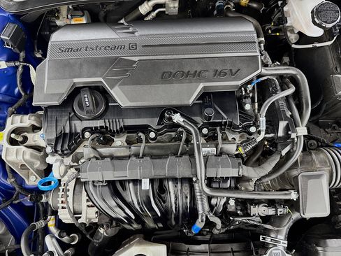 Used 2025 Hyundai Elantra SEL image 52