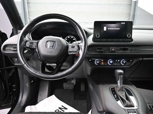 Used 2024 Honda HR-V Sport image 11