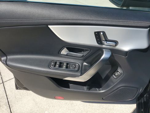 Used 2025 Mercedes-Benz CLA 250 image 18