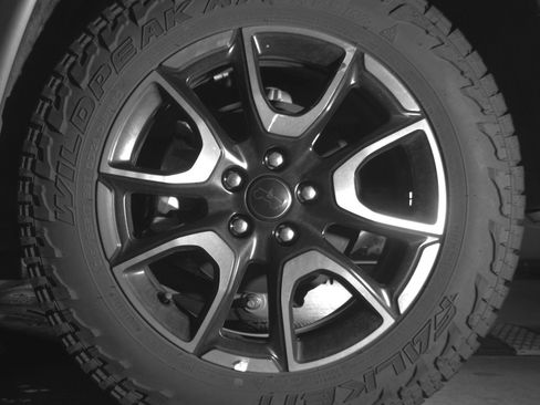 Used 2025 Jeep Compass Trailhawk AWD/4WD image 14