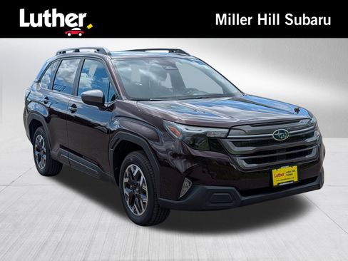 Used 2026 Subaru Forester Premium AWD/4WD image 1