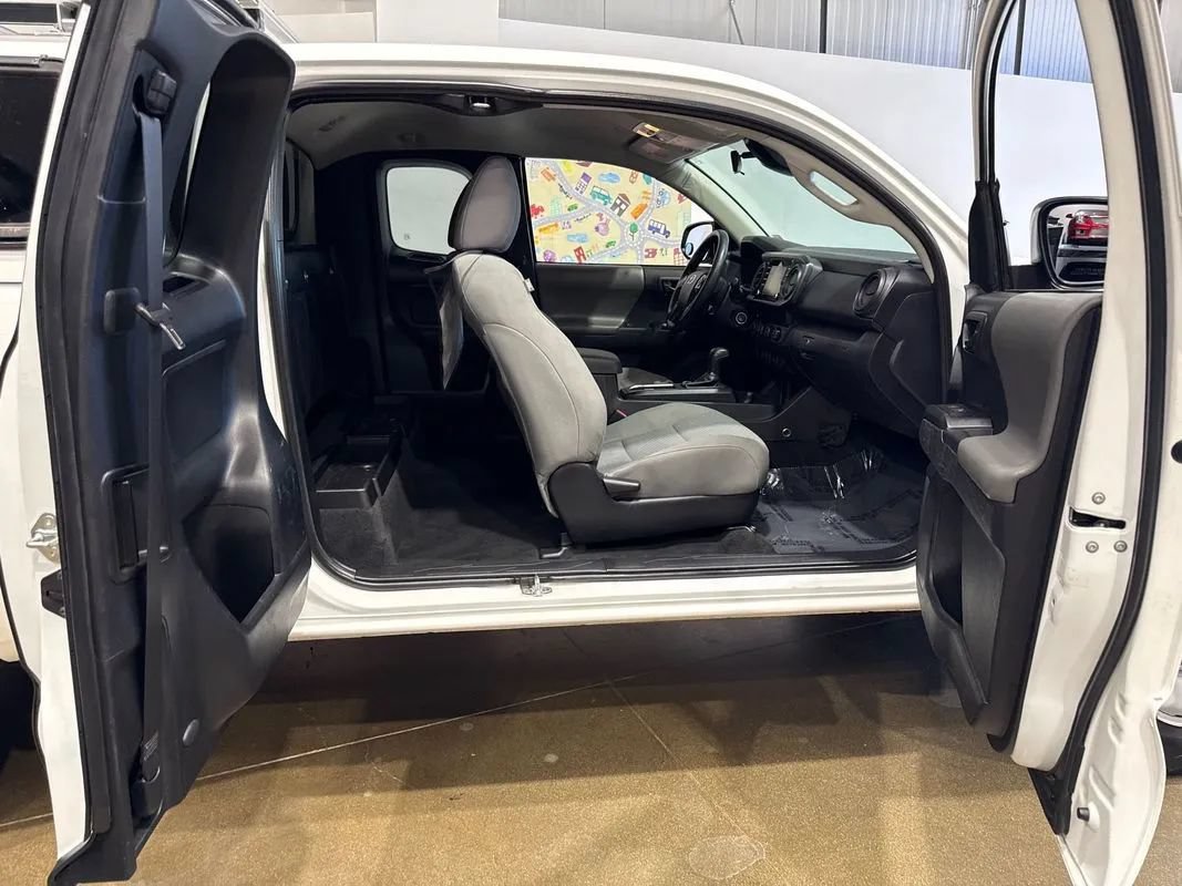 Used 2022 Toyota Tacoma SR AWD/4WD image 85