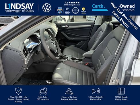 Certified 2021 Volkswagen Jetta SE image 12