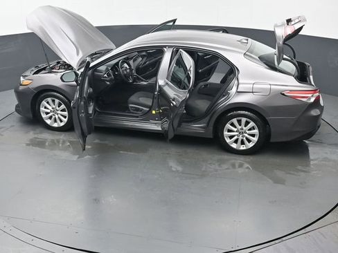 Used 2019 Toyota Camry LE w/ Convenience Package FWD image 44