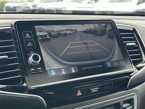 Used 2025 Honda Ridgeline TrailSport image 18