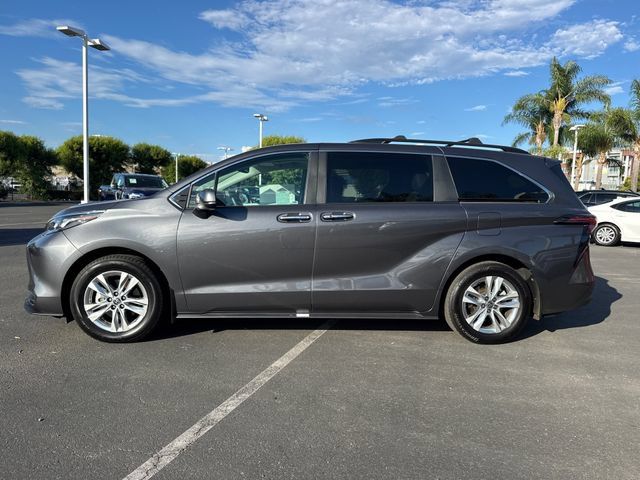 New 2025 Toyota Sienna XLE w/ XLE Plus Package AWD/4WD image 8