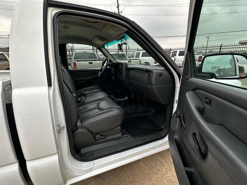 Used 2006 GMC Sierra 1500 W/T image 23