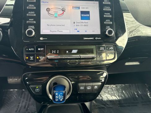 Used 2020 Toyota Prius Prime XLE image 28