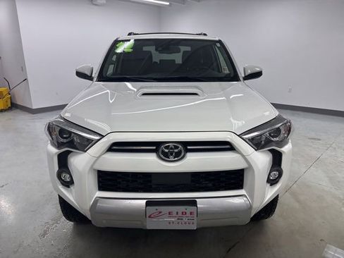 Used 2022 Toyota 4Runner TRD Off-Road image 3