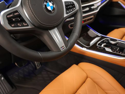 Used 2026 BMW X5 xDrive40i w/ M Sport Package AWD/4WD image 39