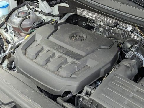 Used 2023 Volkswagen Tiguan S image 36
