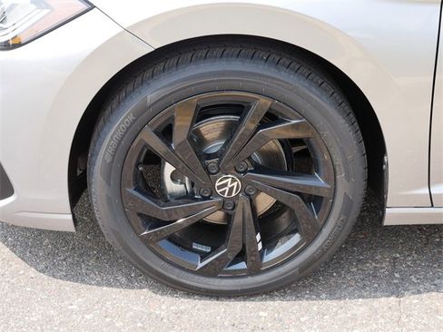 New 2025 Volkswagen Jetta SE image 5