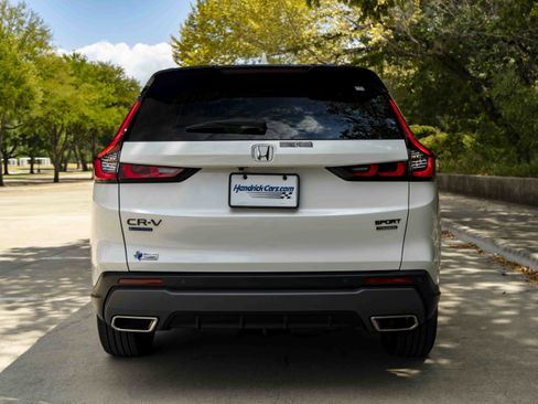 Used 2026 Honda CR-V Sport Touring image 8