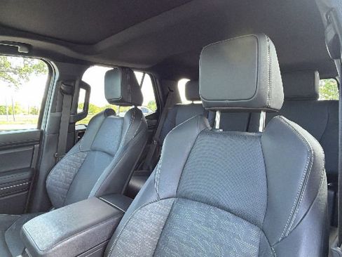 Certified 2025 Toyota 4Runner TRD Off-Road Premium w/ Tow Technology Package image 22