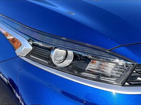 Used 2023 Kia Forte LXS w/ LXS Technology Package FWD image 27