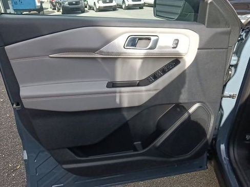 New 2026 Ford Explorer Active w/ Active Comfort Package RWD image 11