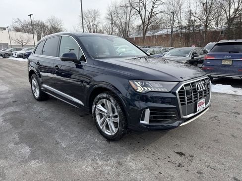 Used 2023 Audi Q7 Premium Plus w/ Premium Plus Package image 3