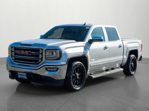 Used 2018 GMC Sierra 1500 SLT w/ SLT Premium Package image 3