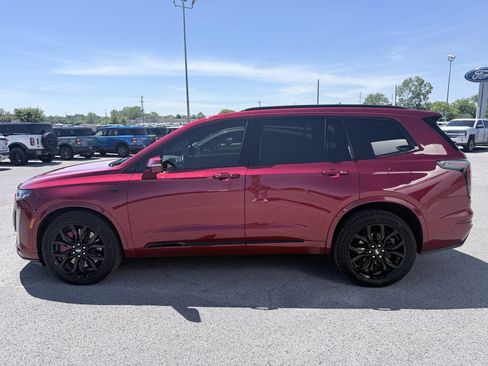 Used 2024 Cadillac XT6 Sport w/ Technology Package AWD/4WD image 4