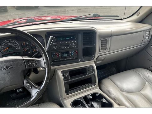 Used 2004 GMC Sierra 2500 SLT image 6